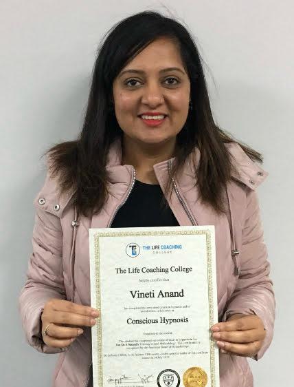 Vineti holding a Conscious Hypnosis certificate